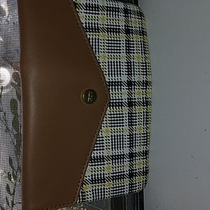 Ispy One-Size Yellow Plaid Print Cosmetic bag